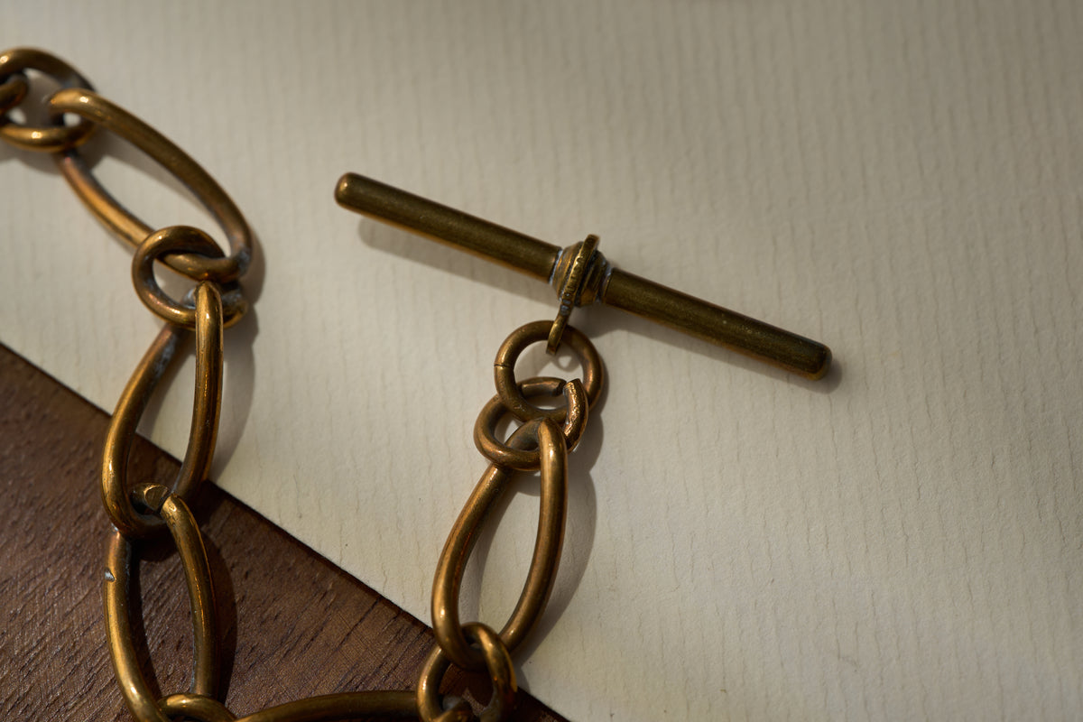 Fancy Oval Link Single Albert with T-Bar, c.1910