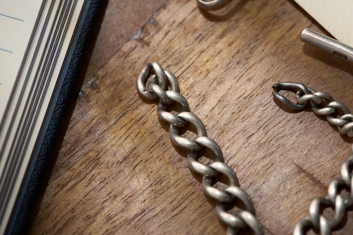 Heavy Graduated Curb Single Albert in Sterling Silver, 59.7g