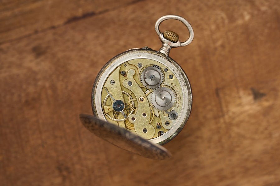 Médaille d'Or Silver, Niello Heraldic Caseback, c.1890
