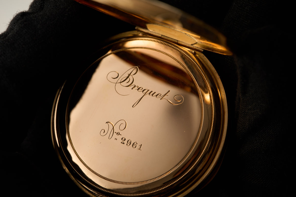Caseback marks
