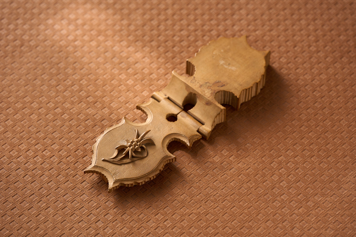 Carved Swiss Watch Holder, Edelweiss in Relief, c.1890-1910