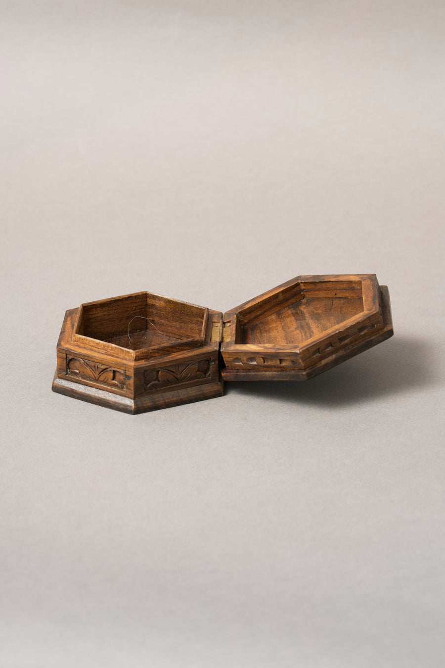 Black Forest Hexagonal Box, Leaf, Vine and Berry Sides, c.1880