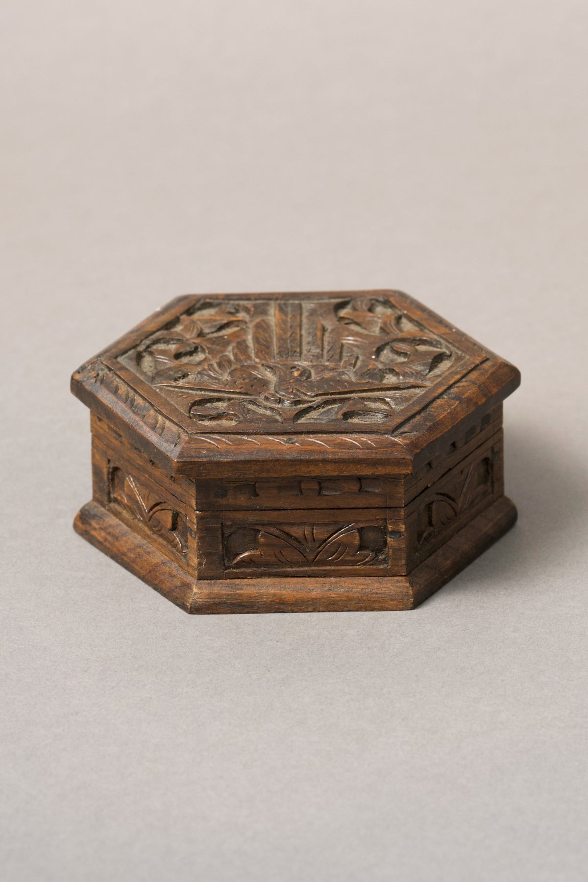Black Forest Hexagonal Box, Leaf, Vine and Berry Sides, c.1880
