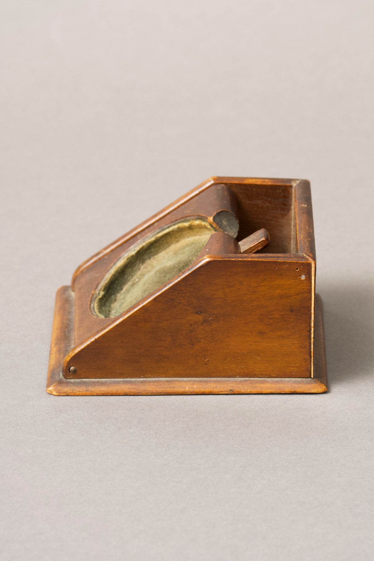 Victorian Walnut Watch Holder, Green Velvet Aperture, c.1880