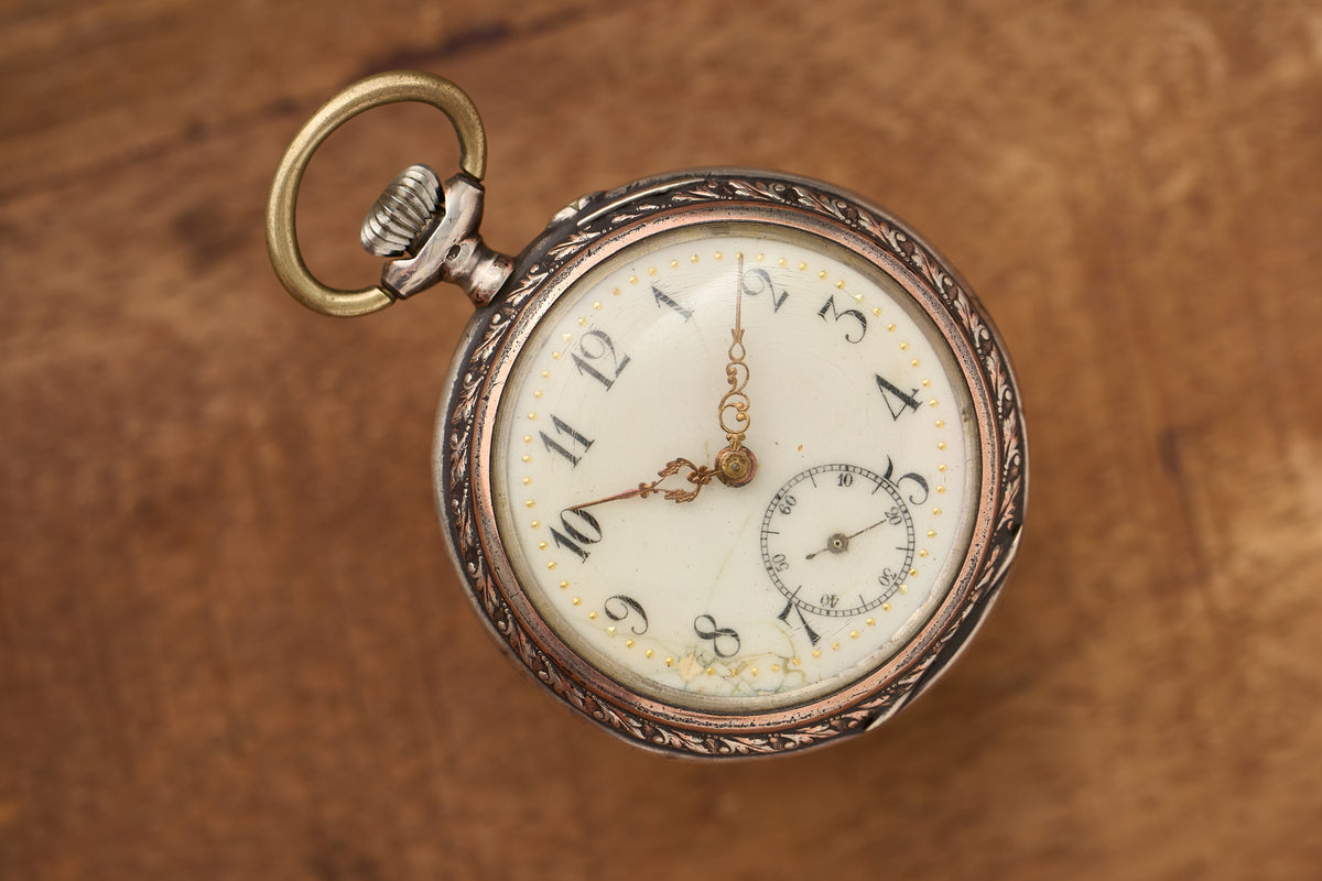 Ladies' Watch in Engraved 800 Silver, Cylinder, c.1900