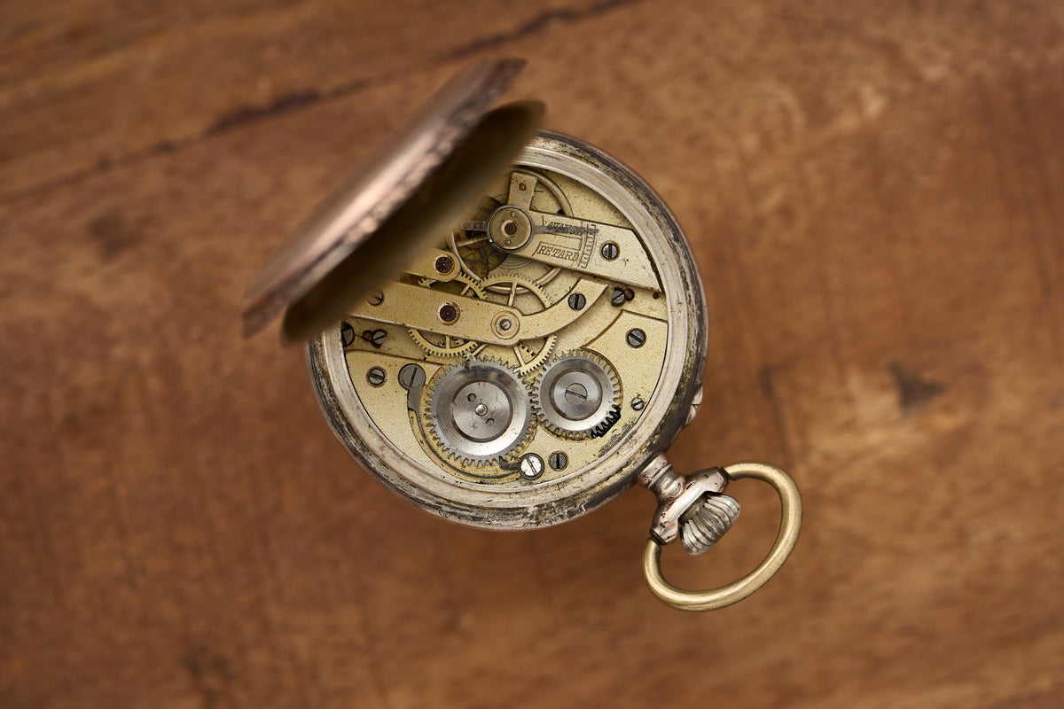 Ladies' Watch in Engraved 800 Silver, Cylinder, c.1900