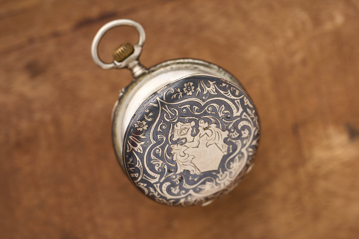 Médaille d'Or Silver, Niello Heraldic Caseback, c.1890