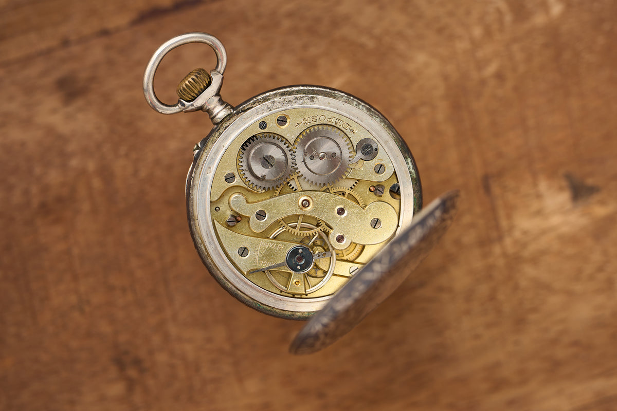 Médaille d'Or Silver, Niello Heraldic Caseback, c.1890