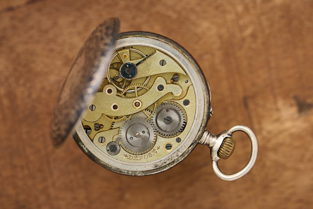 Médaille d'Or Silver, Niello Heraldic Caseback, c.1890