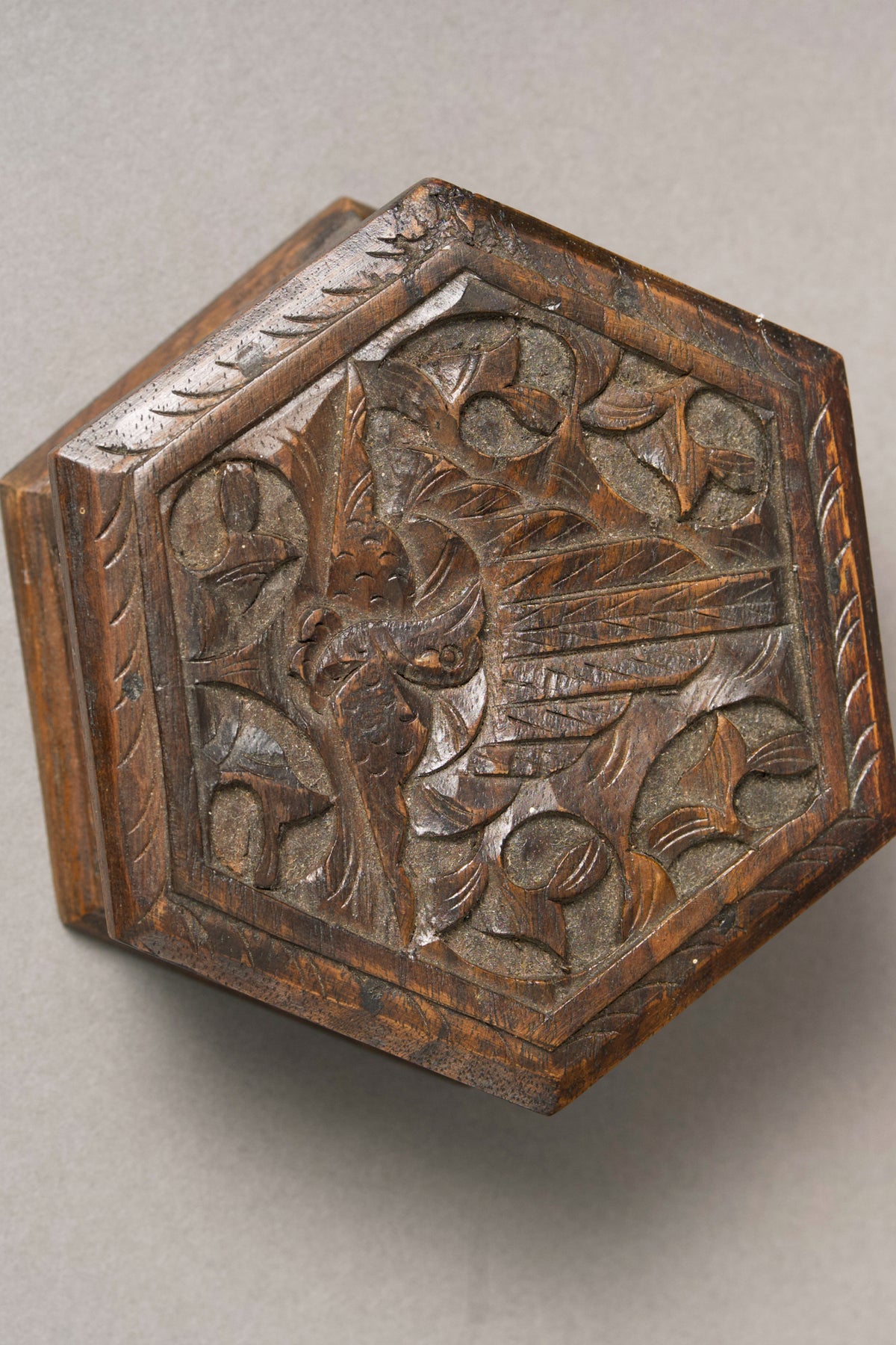 Black Forest Hexagonal Box, Leaf, Vine and Berry Sides, c.1880