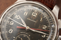 Longines 12.68Z Single-Button Chronograph, Black Dial, 1940s, close view of the dial